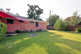 8938 Lockhaven Dr, Dallas, TX 75238 - Photo 24