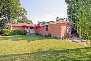 8938 Lockhaven Dr, Dallas, TX 75238 - Photo 24