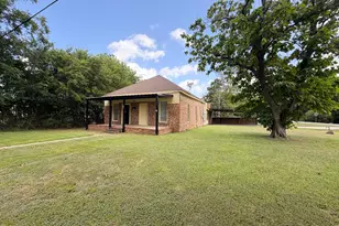 309 2nd St, Kerens, TX 75144 - Photo 2