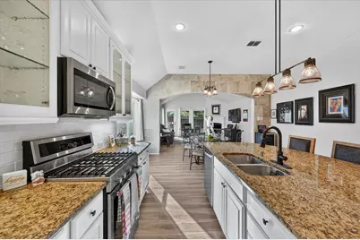 8021 Branch Hollow Trail, Fort Worth, TX 76123 - Photo 6