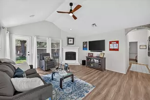 8021 Branch Hollow Trail, Fort Worth, TX 76123 - Photo 10
