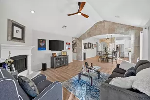 8021 Branch Hollow Trail, Fort Worth, TX 76123 - Photo 10