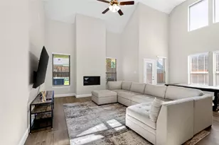 300 Breeds Hl Rd, Little Elm, TX 75068 - Photo 8