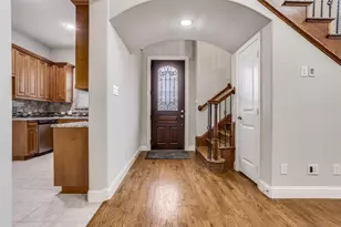 869 Rohan Dr, Richardson, TX 75081 - Photo 2