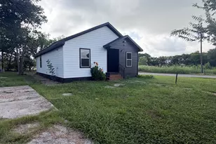 1017 S 8th St, Corsicana, TX 75110 - Photo 1