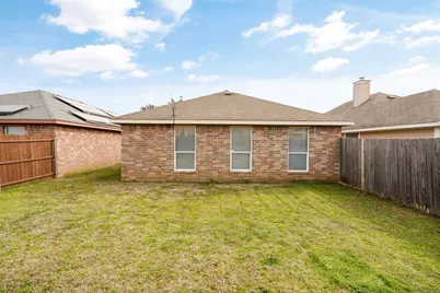 9212 Coral Lane, Fort Worth, TX 76140 - Photo 18