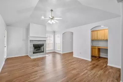 9212 Coral Lane, Fort Worth, TX 76140 - Photo 4