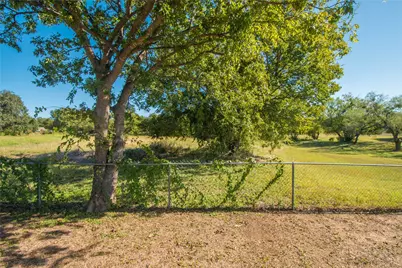 712 N Keith Street, Granbury, TX 76048 - Photo 16