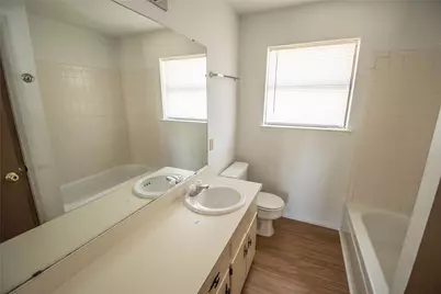 712 N Keith Street, Granbury, TX 76048 - Photo 8