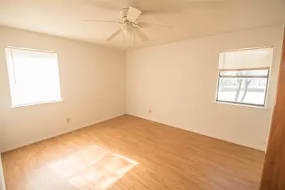712 N Keith Street, Granbury, TX 76048 - Photo 10