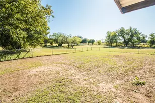 712 N Keith St, Granbury, TX 76048 - Photo 18