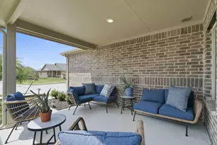 1028 Naranjos Dr, Fort Worth, TX 76052 - Photo 4