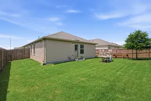 1028 Naranjos Dr, Fort Worth, TX 76052 - Photo 20