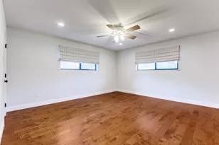 8647 Langdale Cir, Dallas, TX 75238 - Photo 10