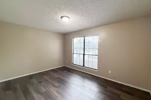 804 Biloxi Dr, Ennis, TX 75119 - Photo 10