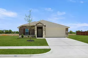 408 Comanche Dr, Cleburne, TX 76033 - Photo 1