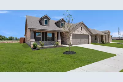 404 Comanche Drive, Cleburne, TX 76033 - Photo 2