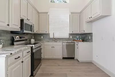2929 Everest Drive, Bedford, TX 76021 - Photo 8