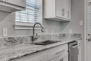 7619 Morton St, Dallas, TX 75209 - Photo 16
