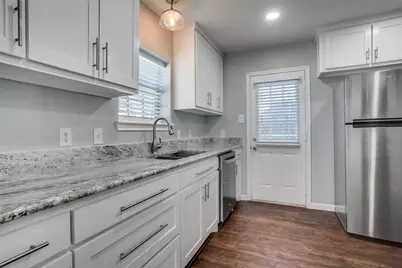 7619 Morton Street, Dallas, TX 75209 - Photo 12