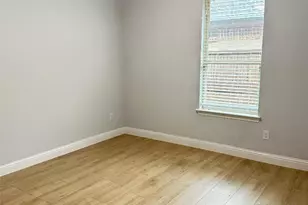 2117 Avenue B, Grand Prairie, TX 75051 - Photo 18