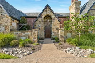 4713 Clydesdale Dr, Flower Mound, TX 75028 - Photo 4