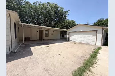 1005 S Carlton Street, Ennis, TX 75119 - Photo 2