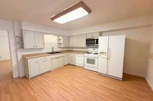 1005 S Carlton St, Ennis, TX 75119 - Photo 8