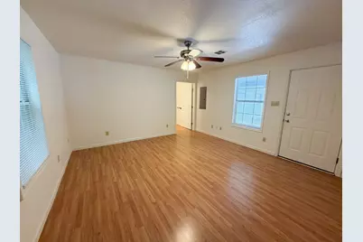 1005 S Carlton Street, Ennis, TX 75119 - Photo 10