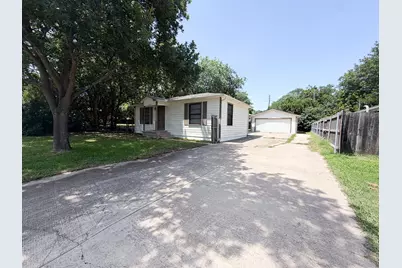 1005 S Carlton Street, Ennis, TX 75119 - Photo 1