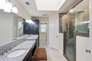 1701 N St Charles Ave, Pilot Point, TX 76258 - Photo 16
