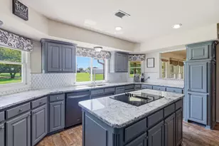 1701 N St Charles Ave, Pilot Point, TX 76258 - Photo 6
