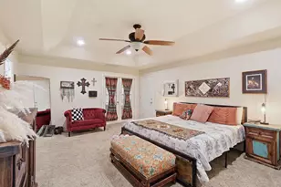 1701 N St Charles Ave, Pilot Point, TX 76258 - Photo 18