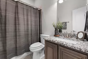 2740 Lisa Maria St, Burleson, TX 76028 - Photo 10
