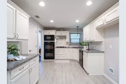 903 Meadow Creek Drive, Allen, TX 75002 - Photo 12