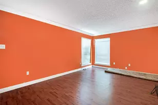 601 St Charles Dr, Arlington, TX 76013 - Photo 2