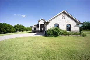 135 Turnberry Ln, Corsicana, TX 75110 - Photo 1