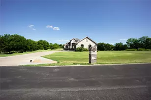 135 Turnberry Ln, Corsicana, TX 75110 - Photo 2