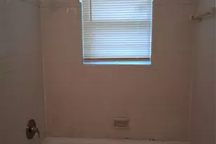 3019 Avon St, Dallas, TX 75211 - Photo 10