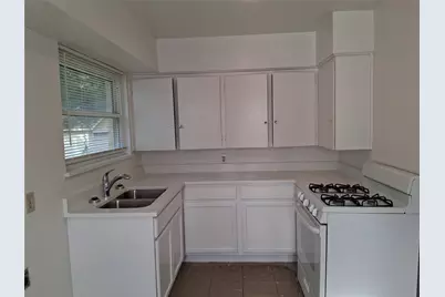 3019 Avon Street #3019, Dallas, TX 75211 - Photo 6