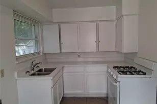 3019 Avon St, Dallas, TX 75211 - Photo 6