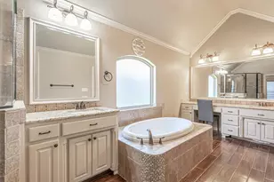917 Joshua Ct, Granbury, TX 76048 - Photo 16