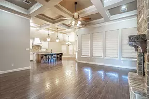 917 Joshua Ct, Granbury, TX 76048 - Photo 6
