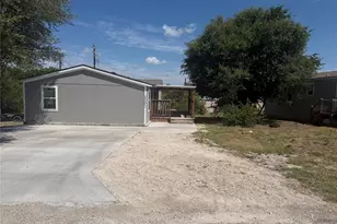 3502 Brazos River Dr, Granbury, TX 76048 - Photo 2