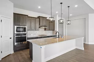 7701 Sheaves Trl, Joshua, TX 76058 - Photo 12
