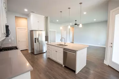 1305 Carnoustie Drive, Ennis, TX 75119 - Photo 6