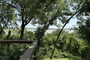 2546 Rockcliff Ct, Granbury, TX 76048 - Photo 8
