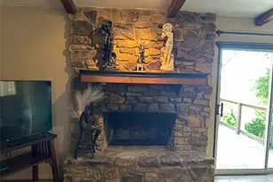 2546 Rockcliff Ct, Granbury, TX 76048 - Photo 20
