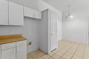 210 Joshua Blvd, Joshua, TX 76058 - Photo 10