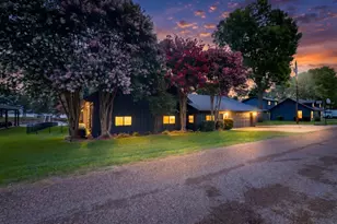 305 Rock And Roll Ln, Mabank, TX 75156 - Photo 4